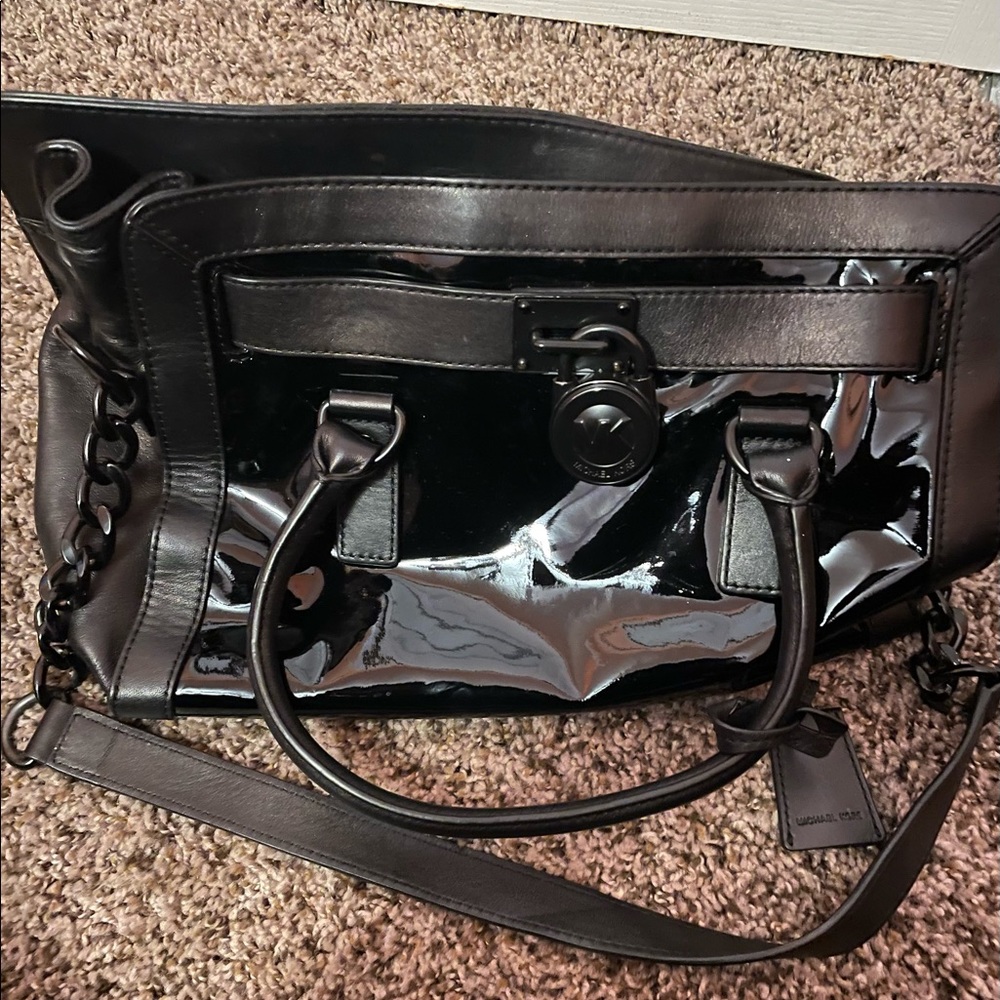 Authentic MK patent leather purse with a chain strap and 2 handles